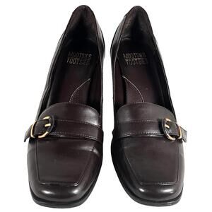 Mootsies Tootsies   Size 9M   BROWN Vegan Leather  'Having It' PUMPS HEELS SHOES